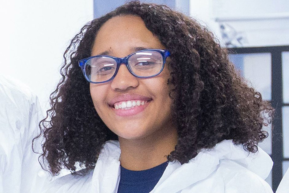 Ro De La Rosa in the anteroom of the Emory ancient DNA lab